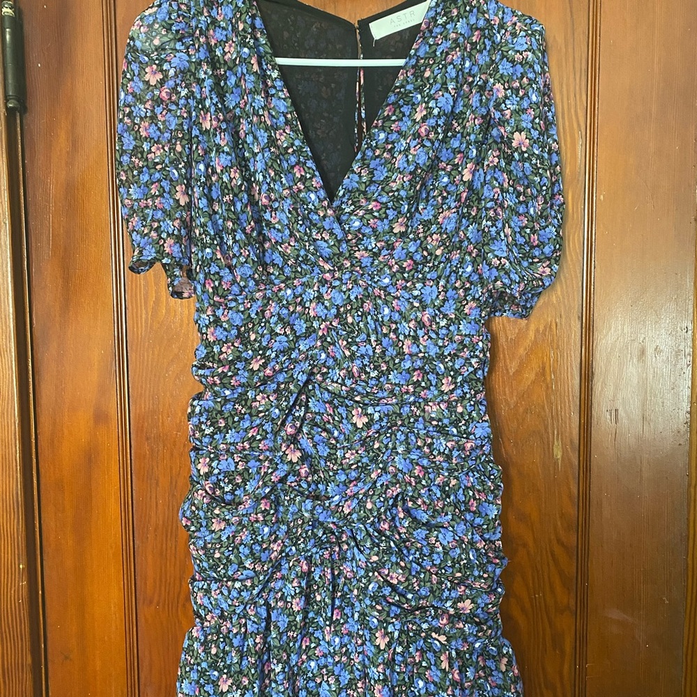 ASTR Shirred Mini Dress Sz M